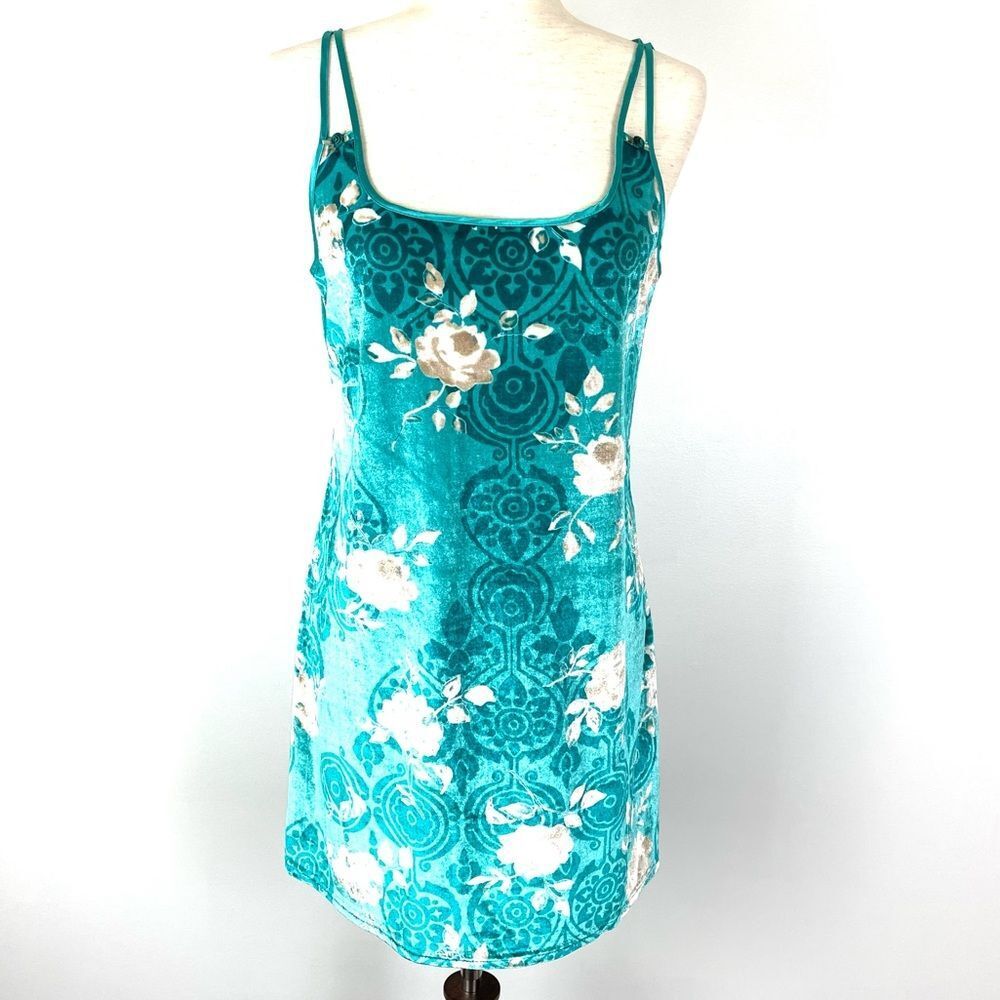 California Dynasty Vintage Floral Super Soft Chemise S